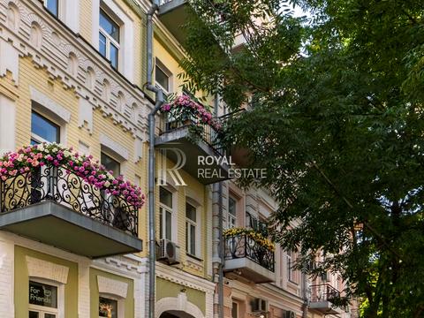 комерційна за адресою Івана Франка вул., 29