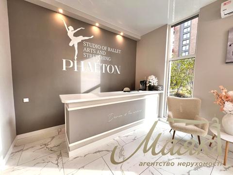 комерційна за адресою Салютна вул., 2-Б