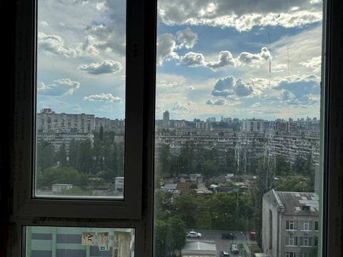 квартира за адресою Соборності просп. (Возз'єднання), 17 к2
