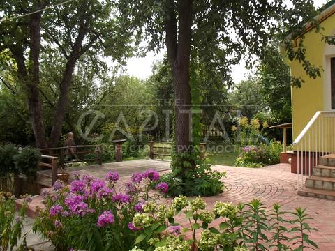 будинок за адресою Добровольчих Батальйонів вул. (Панфіловців)