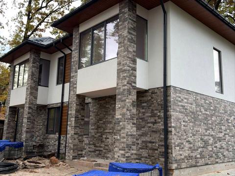 будинок за адресою Академіка Ромоданова вул. (Льва Толстого)