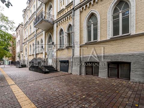 комерційна за адресою Євгена Чикаленка вул. (Пушкінська), 34