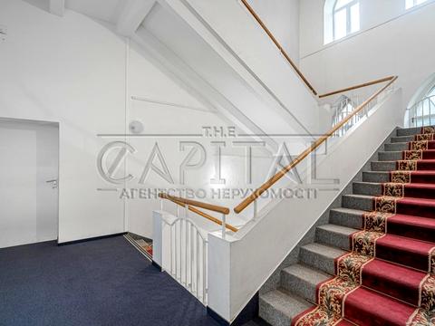 комерційна за адресою Євгена Чикаленка вул. (Пушкінська), 34