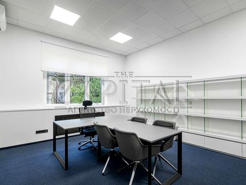 комерційна за адресою Євгена Чикаленка вул. (Пушкінська), 34