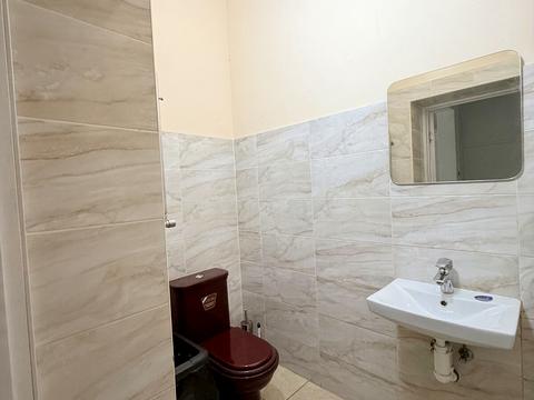 коммерческая по адресу Незалежності просп., 4