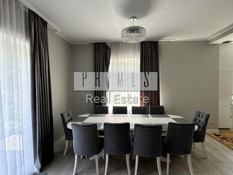 будинок за адресою Озерна вул.