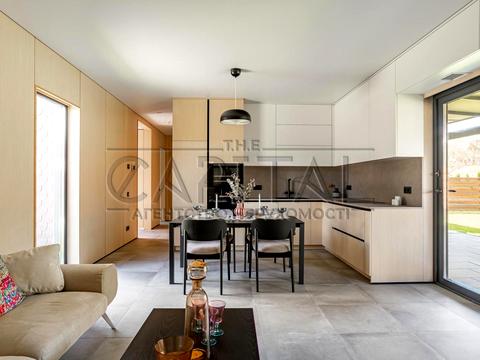 будинок за адресою Золоті Джерела