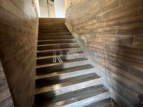 коммерческая по адресу Вышгородская ул., 45