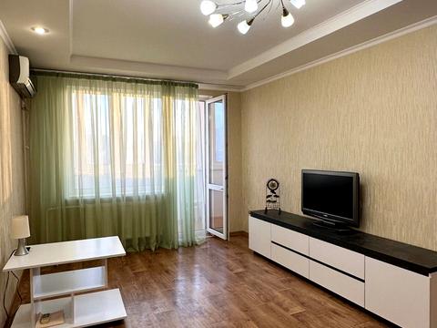 квартира за адресою Олени Теліги вул., 7