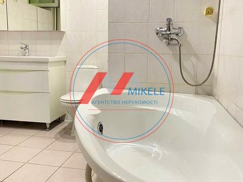 квартира за адресою Академіка Корольова вул., 2-А