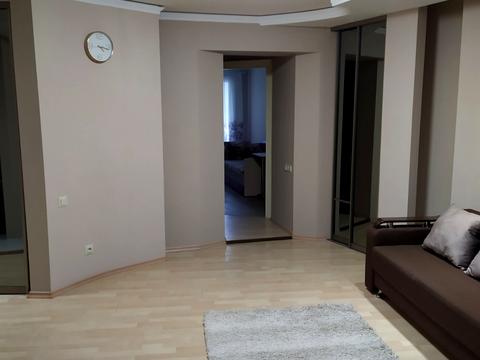 квартира за адресою Кам'янецька вул., 107