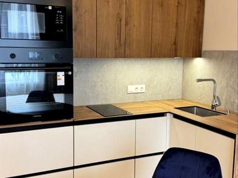 квартира за адресою Князя Романа Мстиславича вул. (Генерала Жмаченка), 28