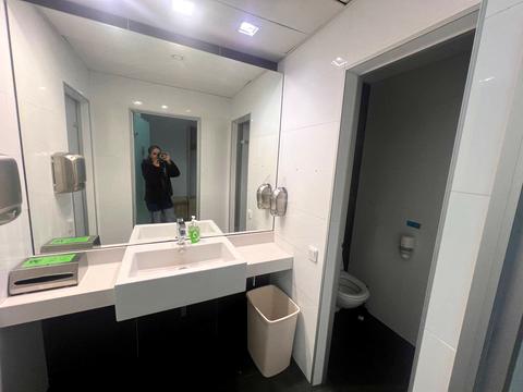 коммерческая по адресу Лейпцигская ул., 15а