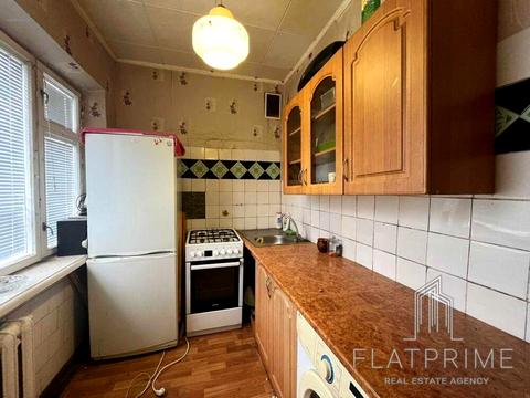 квартира за адресою Салютна вул., 8