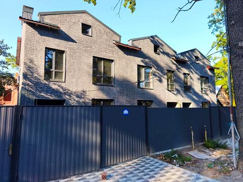 дом по адресу Українська ул.