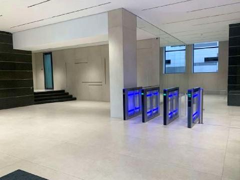 коммерческая по адресу Лейпцигская ул., 15а