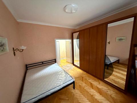 квартира за адресою Кловський узвіз (Кловський), 10