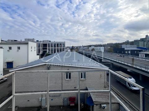 комерційна за адресою Вікентія Хвойки вул., 18/14