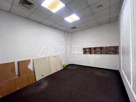 комерційна за адресою Вікентія Хвойки вул., 18/14