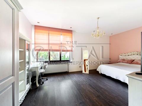 будинок за адресою Патріарха Володимира Романюка вул. (Жовтнева)