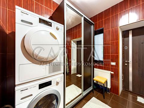 будинок за адресою Патріарха Володимира Романюка вул. (Жовтнева)