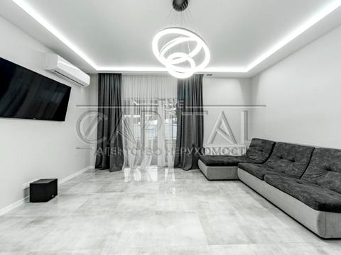 будинок за адресою Трояндова вул.