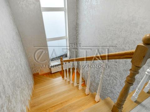 будинок за адресою Трояндова вул.