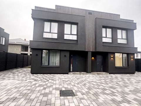 будинок за адресою Дружби бульв., 1