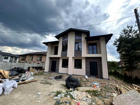 будинок за адресою Незалежності