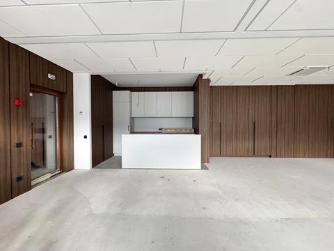 комерційна за адресою Золотоустівська вул., 25