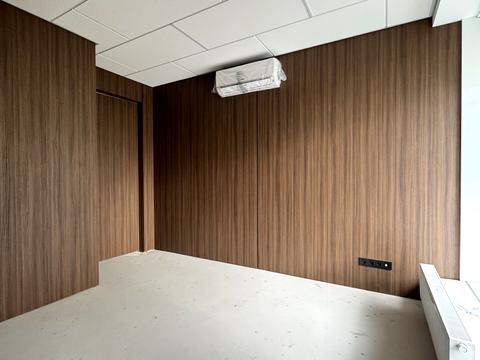 комерційна за адресою Золотоустівська вул., 25