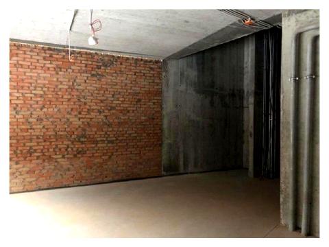 комерційна за адресою Буслівська вул., 12