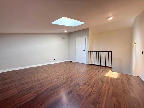 дом по адресу Амосова ул.