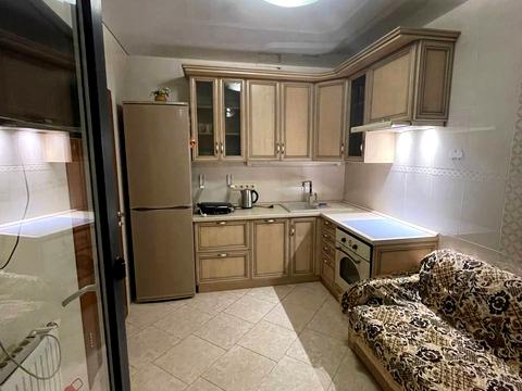 квартира за адресою Київ, Богатирська вул., 6-А