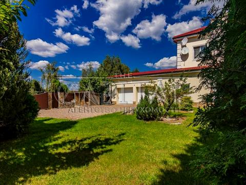 будинок за адресою Першотравнева вул.