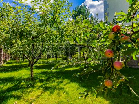 будинок за адресою Першотравнева вул.