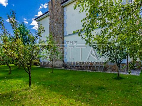 будинок за адресою Першотравнева вул.