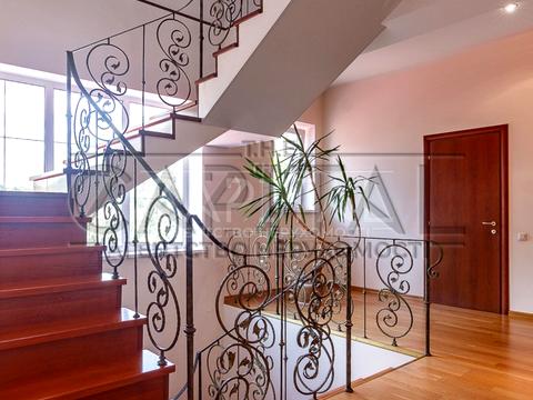 будинок за адресою Першотравнева вул.