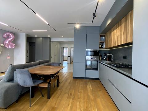 квартира по адресу Высочана ул., 18