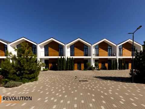 будинок за адресою с. Рожни, Пухівська, 19А