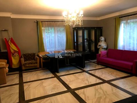 комерційна за адресою Клінічна вул., 17