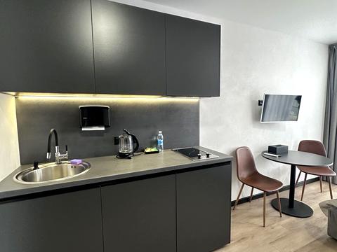 квартира за адресою Віктора Некрасова вул. (Північно-Сирецька), 10-А