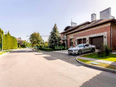 дом по адресу Александра Ермакова ул.