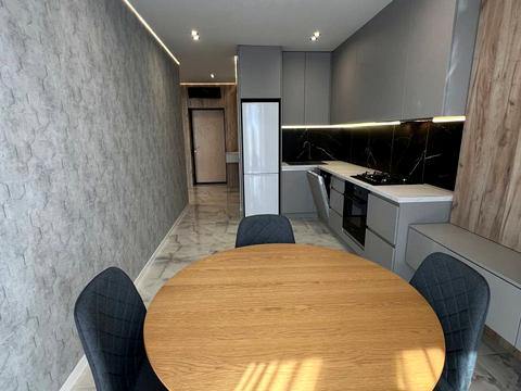 квартира за адресою Праведників Світу вул., 6