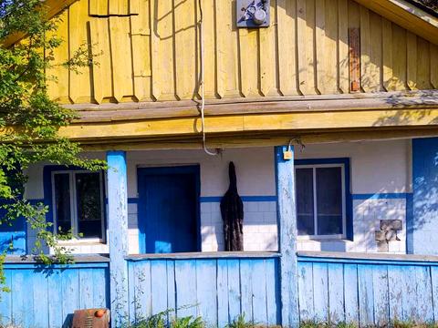 комерційна за адресою Центральна, 90