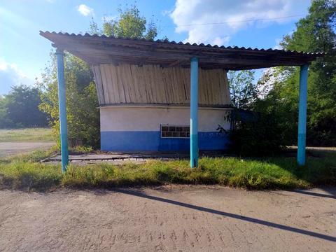 комерційна за адресою Центральна, 90