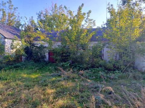 комерційна за адресою Центральна, 90