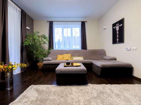 будинок за адресою Молодіжна вул.