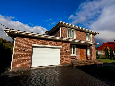 будинок за адресою Молодіжна вул.