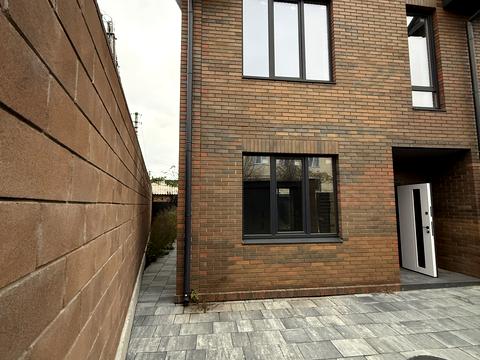 будинок за адресою Гнатюка вул.